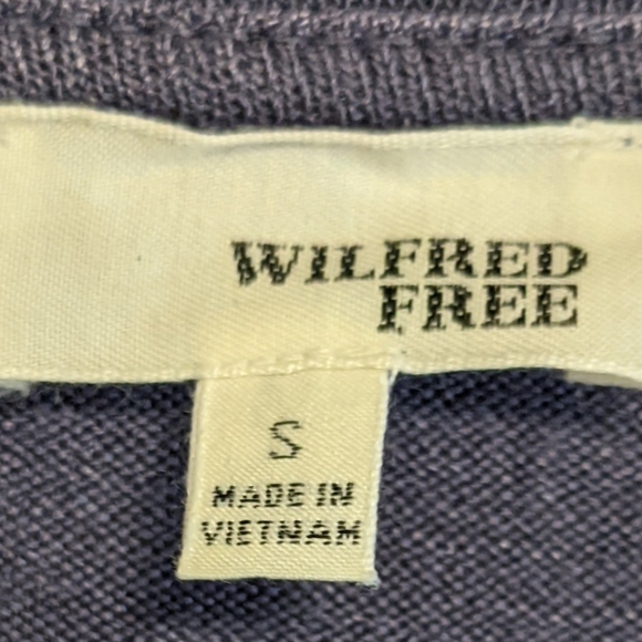 Aritzia Wilfred Free Hi-Low Purple Henley Knit Sweater Top Size Small - Picture 4 of 7